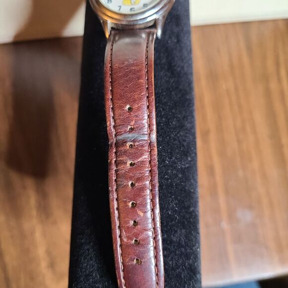 Rare Fossil Mickey Mouse Watch - Picture 5 of 7